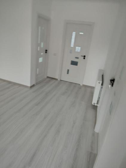 Casă cu 4 camere cu Teren 550 Mp în Braniștea