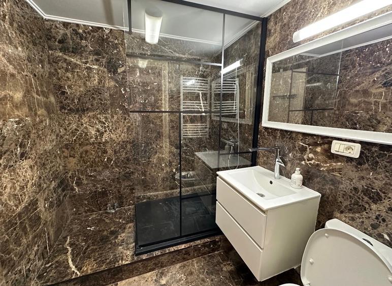 Apartament cu 2 camere decomandat în Crângași