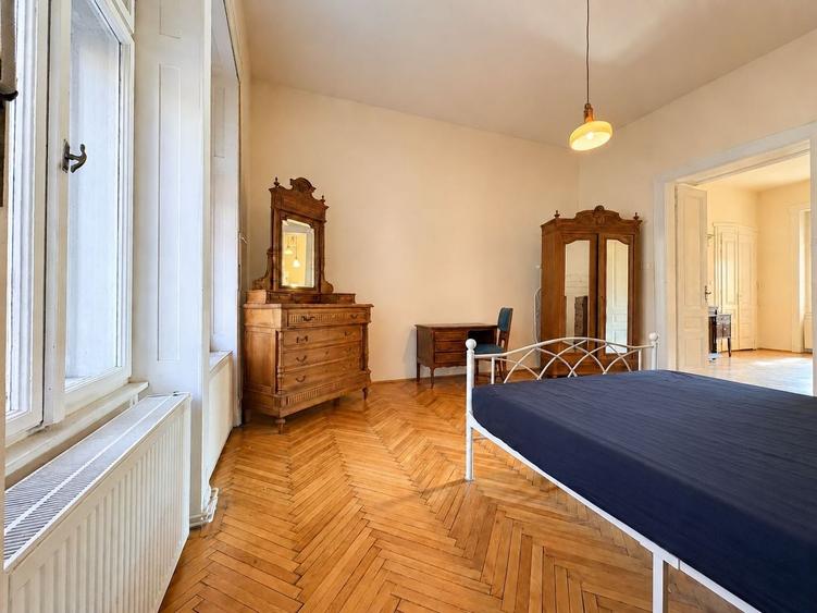 Apartament cu 2 camere semidecomandat în Sinaia