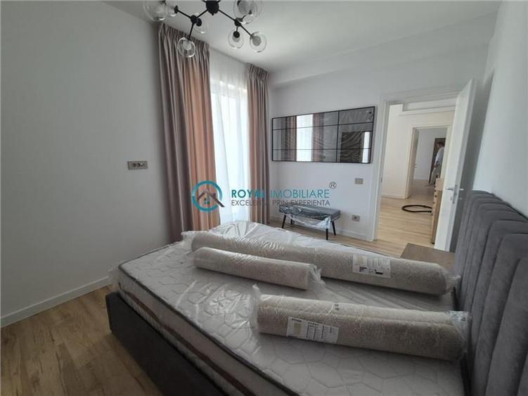 Apartament cu 3 camere decomandat, mobilat în Cantacuzino