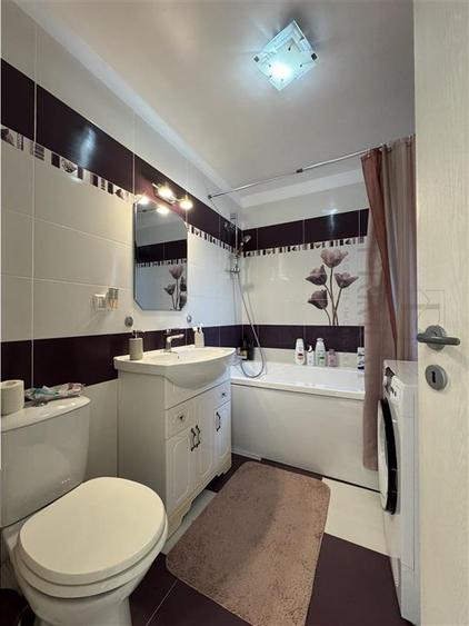 Apartament cu 3 camere semidecomandat, mobilat în Giroc