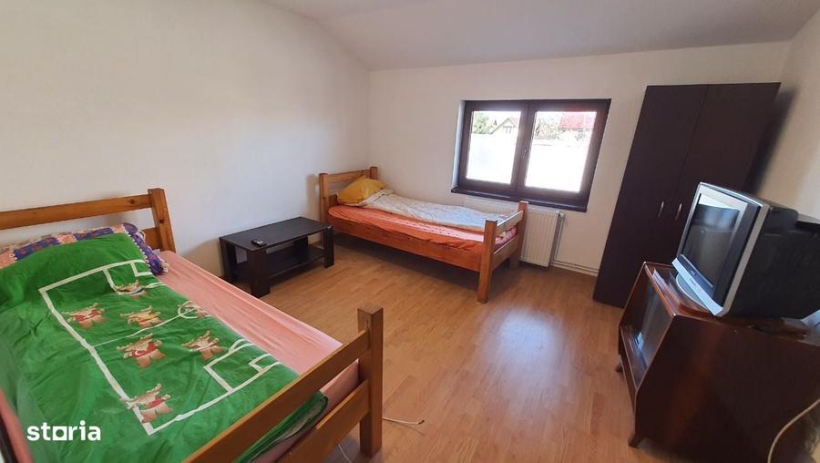 Casă cu 3 camere cu Teren 500 Mp în Central
