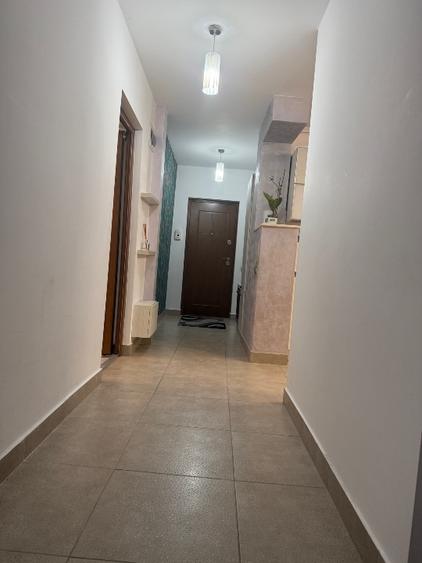 Apartament cu 3 camere decomandat, mobilat în Mărăști