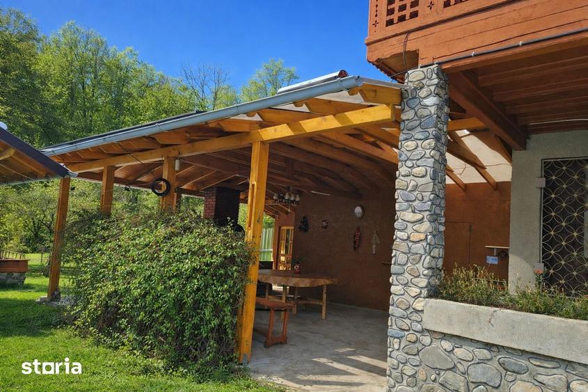 Casă cu 7 camere cu Canalizare în Malaia