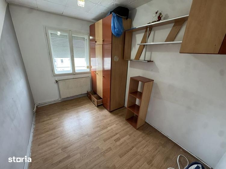 Apartament cu 3 camere în Solidarității