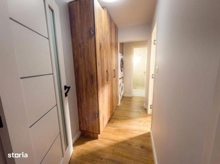 Apartament cu 3 camere semidecomandat, mobilat în Central