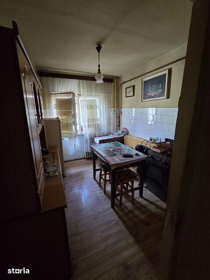 Apartament cu 2 camere decomandat în Calea București