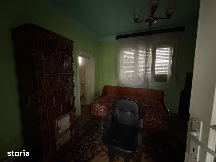 Casă cu 4 camere cu Teren 3767 Mp în Borș