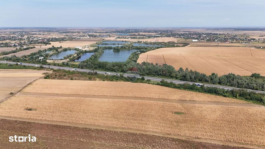 Teren de 8648 mp, în Ulmi