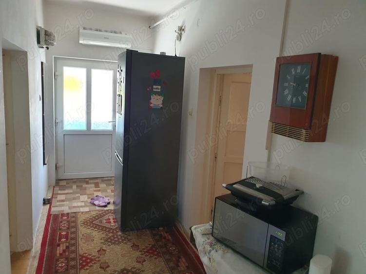 Casă cu 5 camere cu Teren 254 Mp în Hunedoara