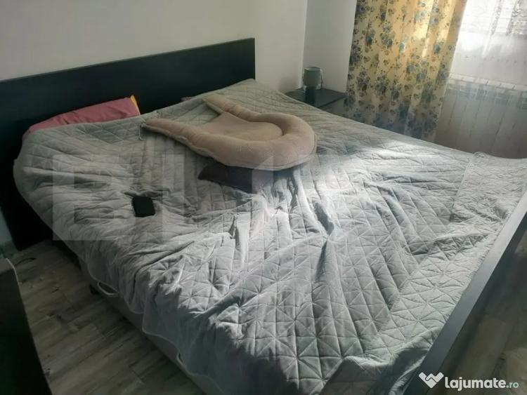 Casă cu 4 camere cu Teren 388 Mp în Siret