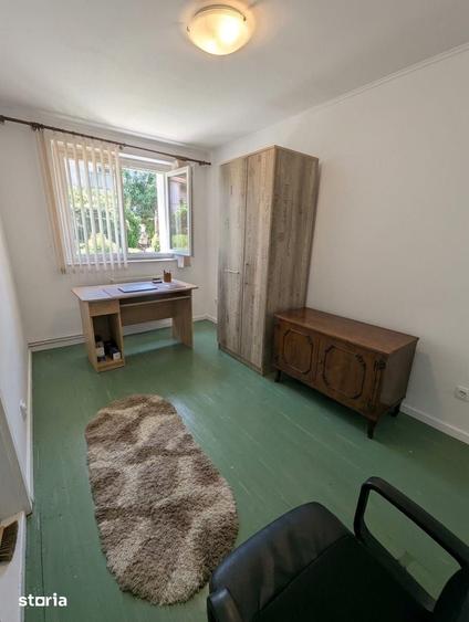Studio decomandat, 30 mp, etaj 1/4, centrala proprie, Rahova - 1
