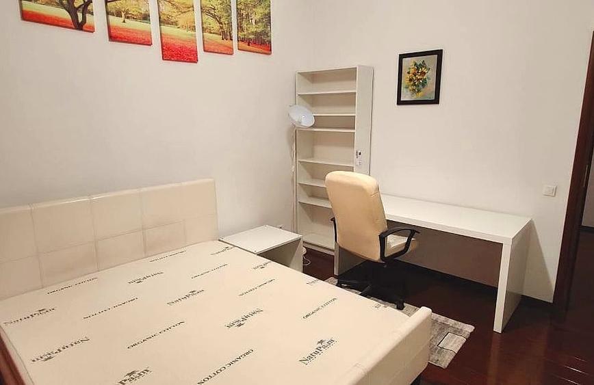 Apartament cu 3 camere decomandat, mobilat în Dămăroaia