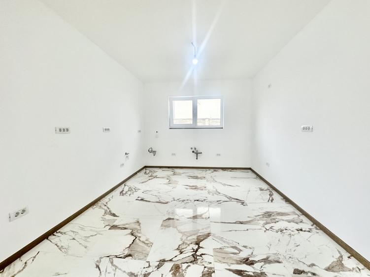 Duplex cu 3 camere cu Teren 300 Mp în Urseni