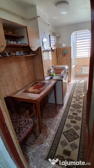 Apartament cu 2 camere decomandat în Micro 19