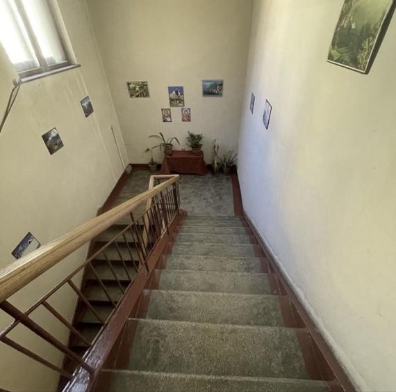 Apartament cu 2 camere decomandat în Petros