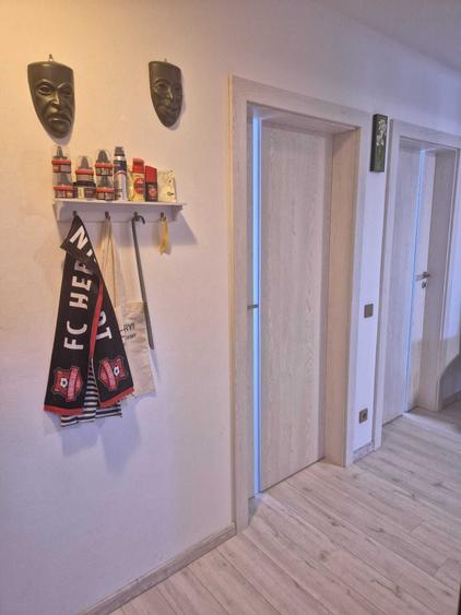 Apartament cu 3 camere decomandat în Lotrioara
