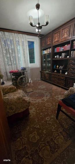 Apartament cu 4 camere decomandat, mobilat în Berceni