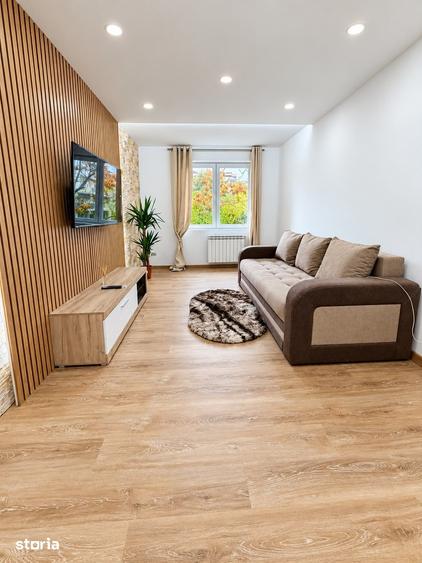 Apartament cu 3 camere semidecomandat în Apărătorii Patriei