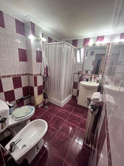 Apartament cu 2 camere decomandat în 1 Mai