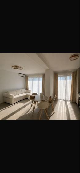 Apartament cu 2 camere decomandat în Giroc