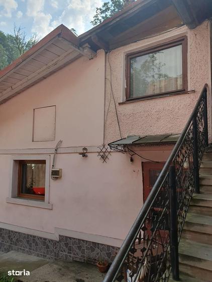 Casă cu Teren 327 Mp în Central