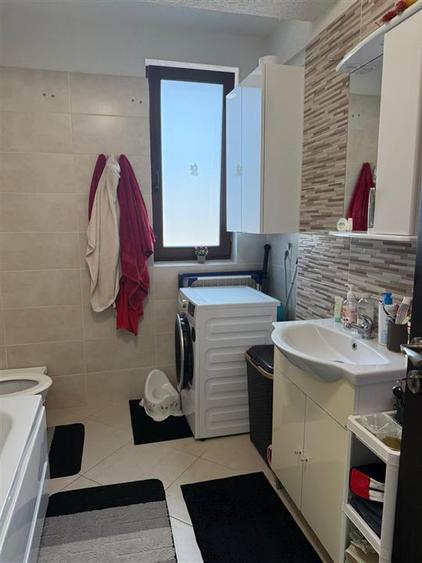 Apartament cu 2 camere semidecomandat în Aeroport