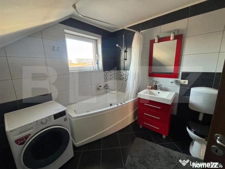 Apartament cu 3 camere semidecomandat în Florești