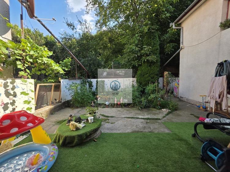 Casă individuală cu 4 camere cu Canalizare în Aurel Vlaicu