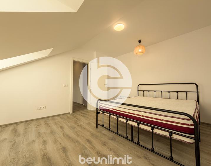 Casă cu 5 camere cu Canalizare în Cristian