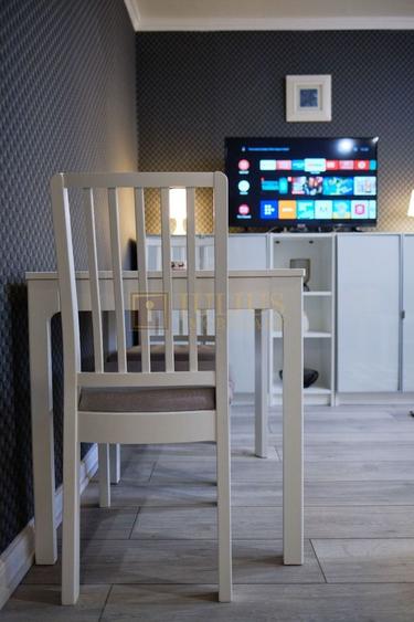 Apartament cu 3 camere, mobilat în Soarelui