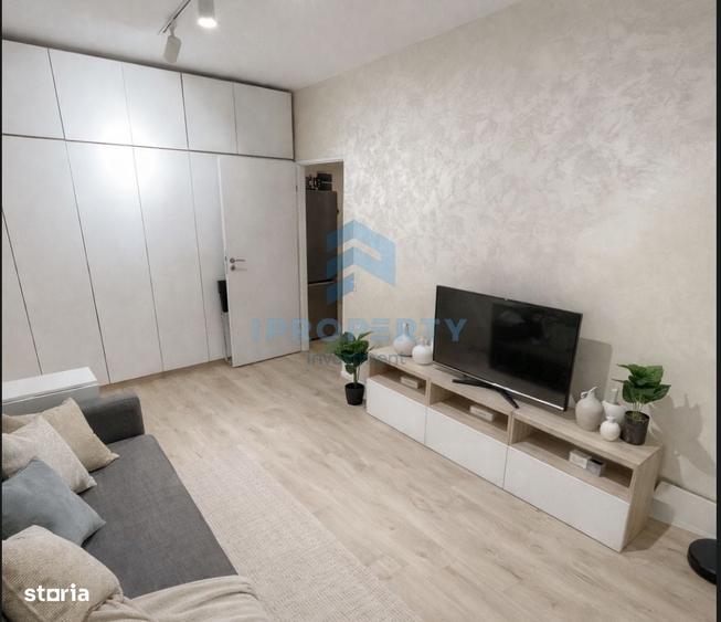 Apartament cu 3 camere decomandat în Regie