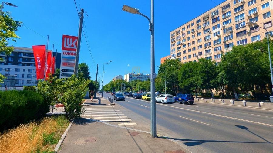 Spațiu comercial, de 526.78002929688 mp, în Berceni