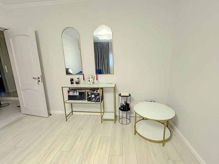 Apartament cu 2 camere decomandat, mobilat în Casa de Cultură