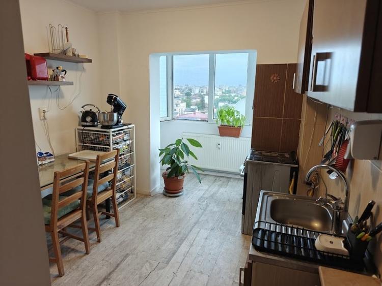 Apartament 2 Camere Metrou Stefan cel Mare 1982, 9/11 - 13