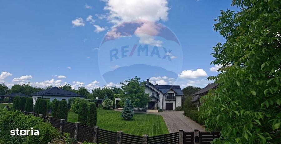 Casă cu 6 camere cu Teren 1241 Mp în Ultracentral