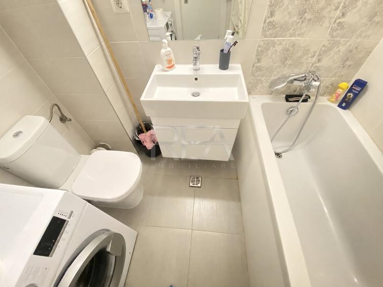 Apartament cu 3 camere decomandat, mobilat în Parcul Carol