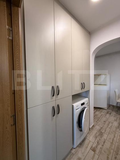 Apartament cu 2 camere decomandat, mobilat în Central