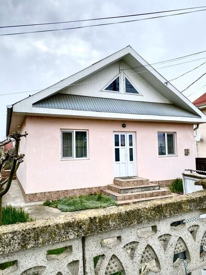 Casa de vanzare in Pascani | Zona Centrala - Penny Market Gara | 98.5 mp utili | 412 mp teren. - 2