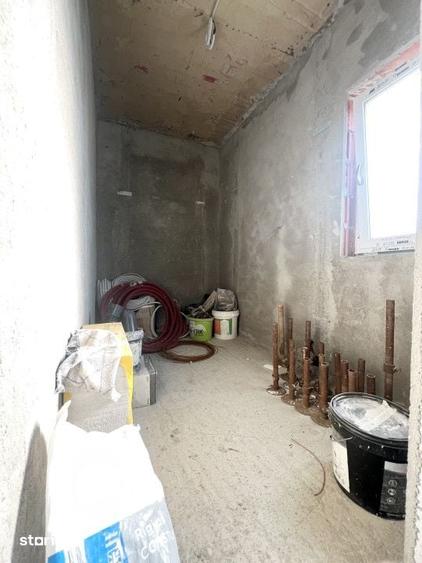 Casă cu 5 camere cu Teren 570 Mp în Giarmata