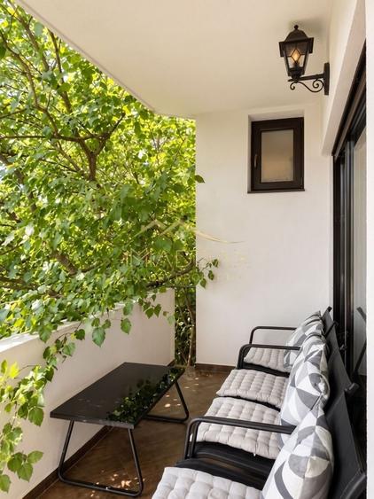 Apartament cu 3 camere decomandat, mobilat în Dorobanți