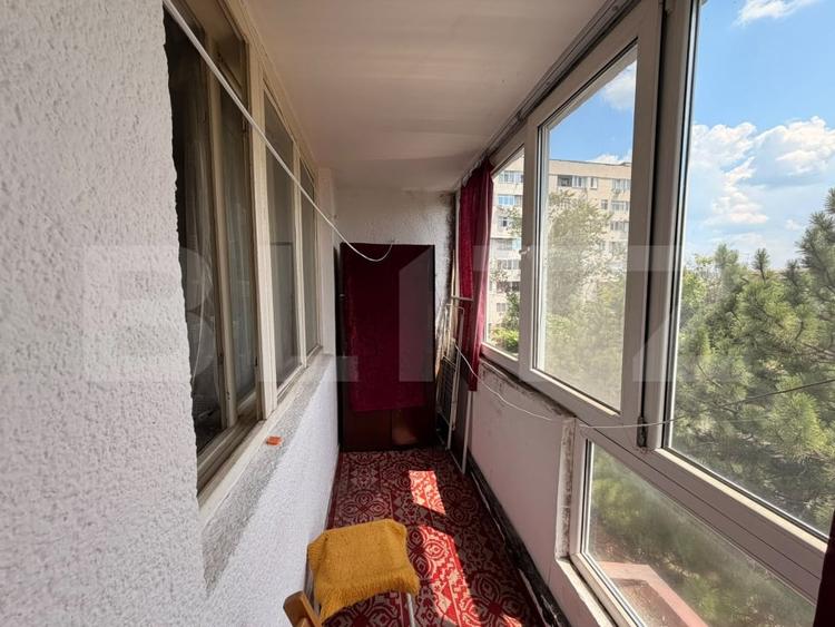 Apartament cu 4 camere decomandat în Brazda lui Novac