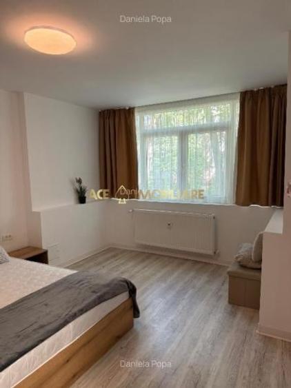 Apartament cu 3 camere decomandat, mobilat în Drumul Taberei