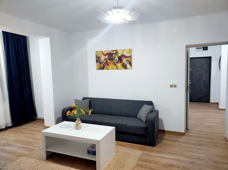 Apartament cu 2 camere semidecomandat în Central