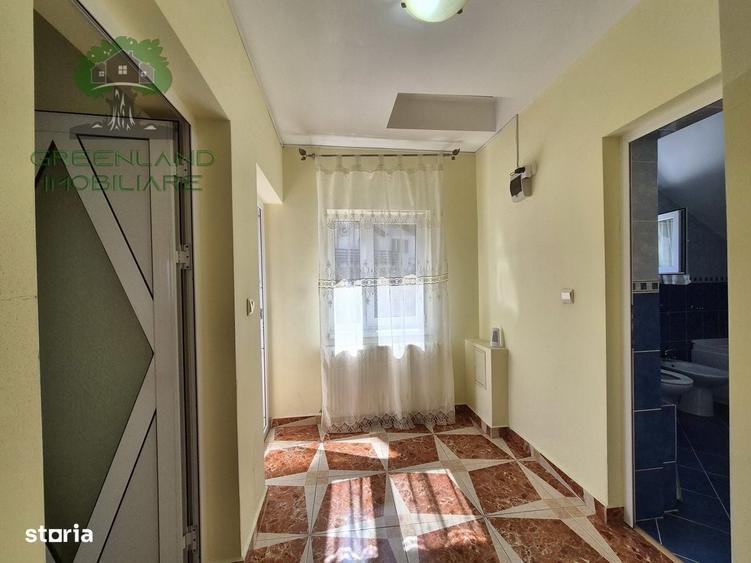 Casă cu 3 camere în Bucium