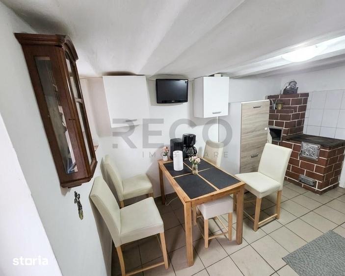 Casă cu 3 camere cu Teren 400 Mp în Central