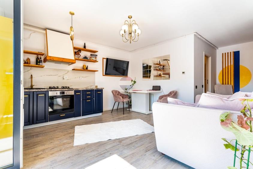 Apartament cu 2 camere semidecomandat, mobilat în Florești