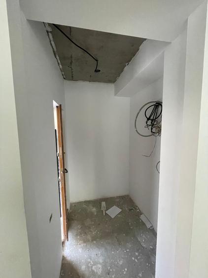 Duplex cu 4 camere cu Canalizare în Palazu Mare