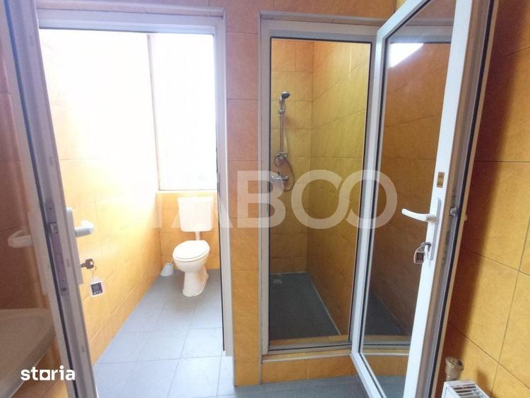 Spațiu comercial, de 1,000 mp, în Terezian