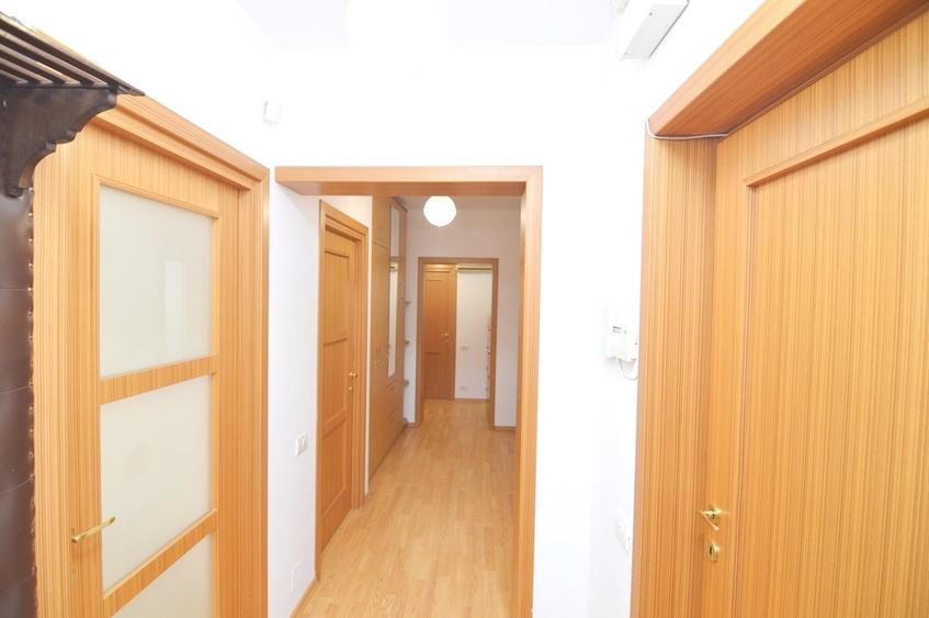 Apartament cu 3 camere decomandat în Iancului